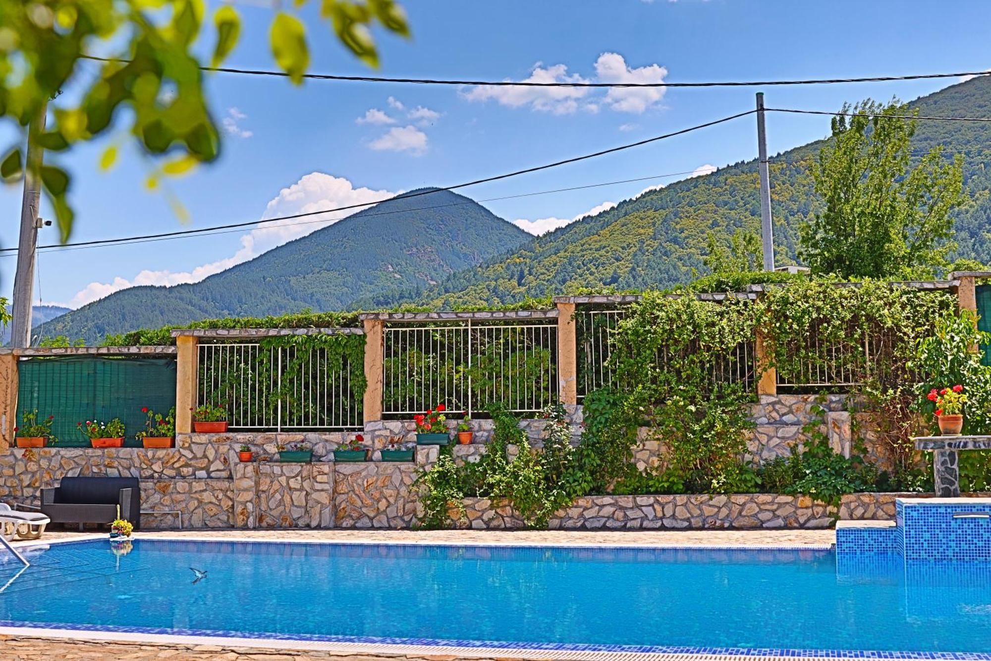 Holiday House Kubrat Sapareva Banya Exterior foto
